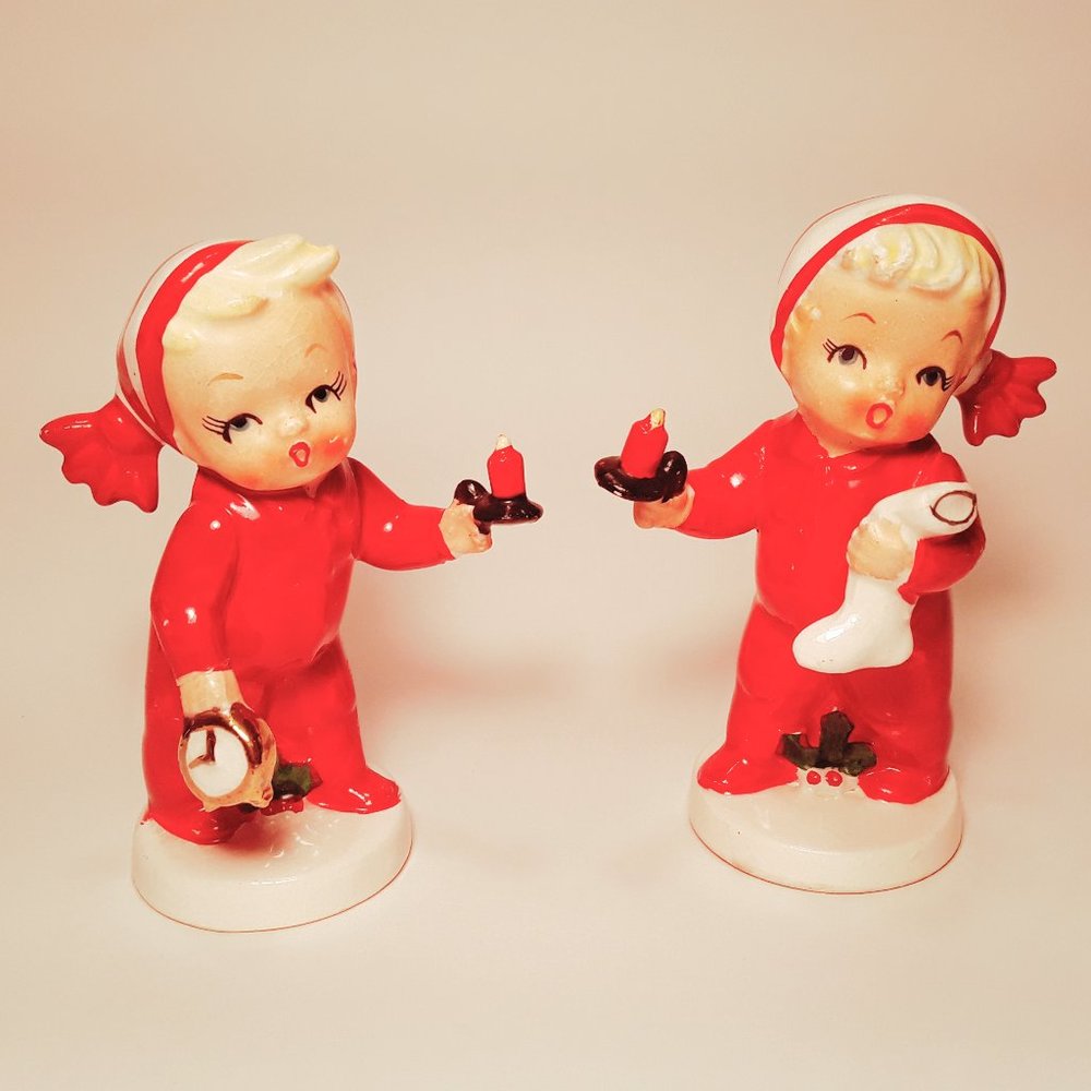Vintage Napco 1959 Christmas Kids in Pajamas Salt and Pepper Shaker Set